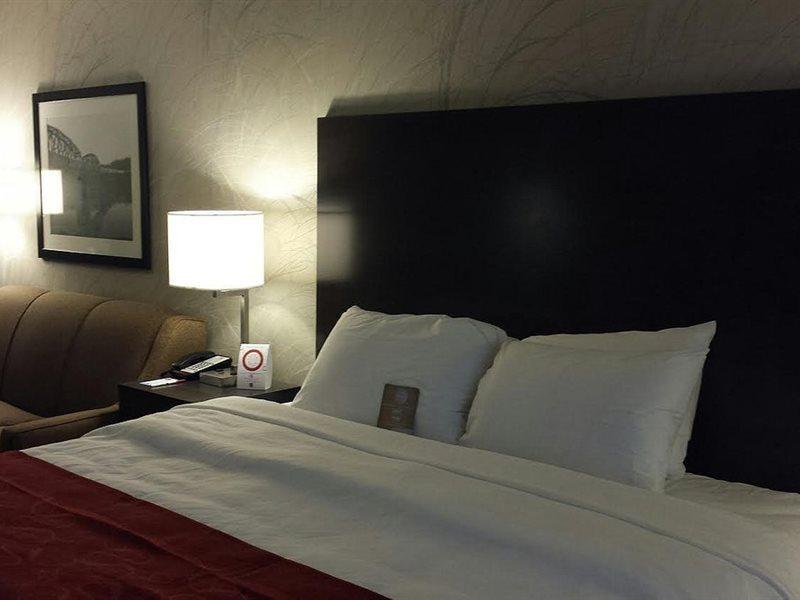 Comfort Suites Uniontown Exteriör bild