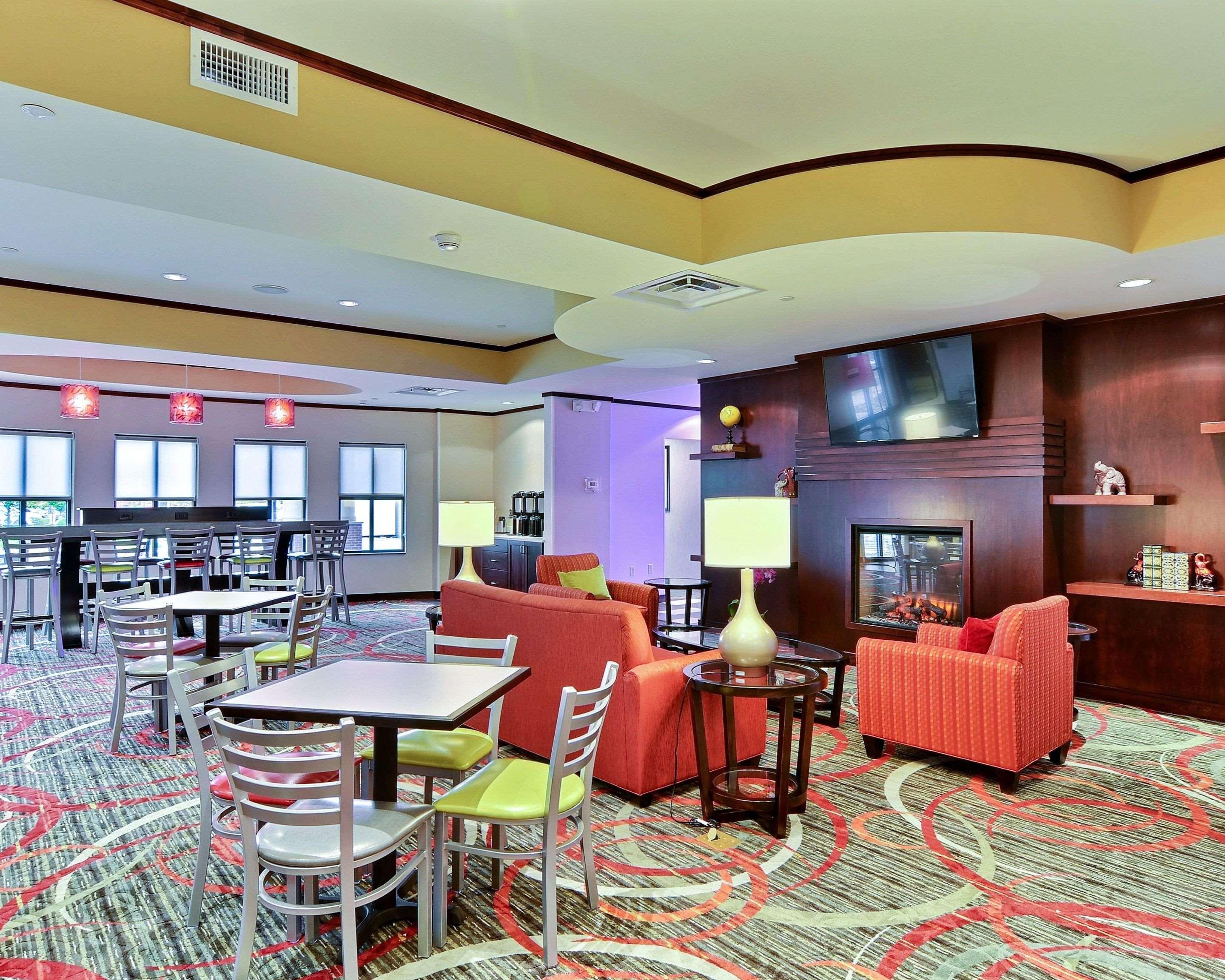 Comfort Suites Uniontown Exteriör bild