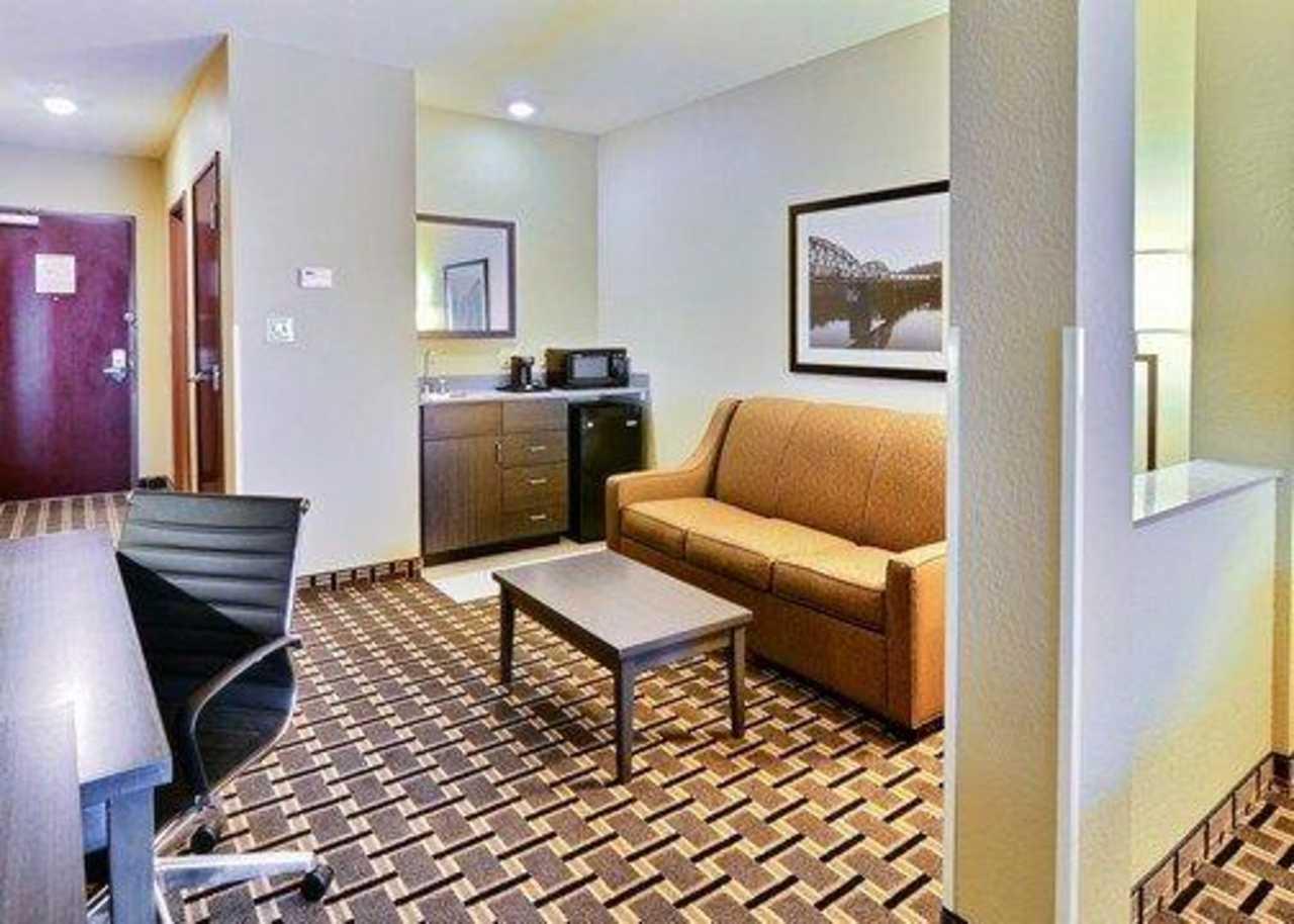 Comfort Suites Uniontown Exteriör bild