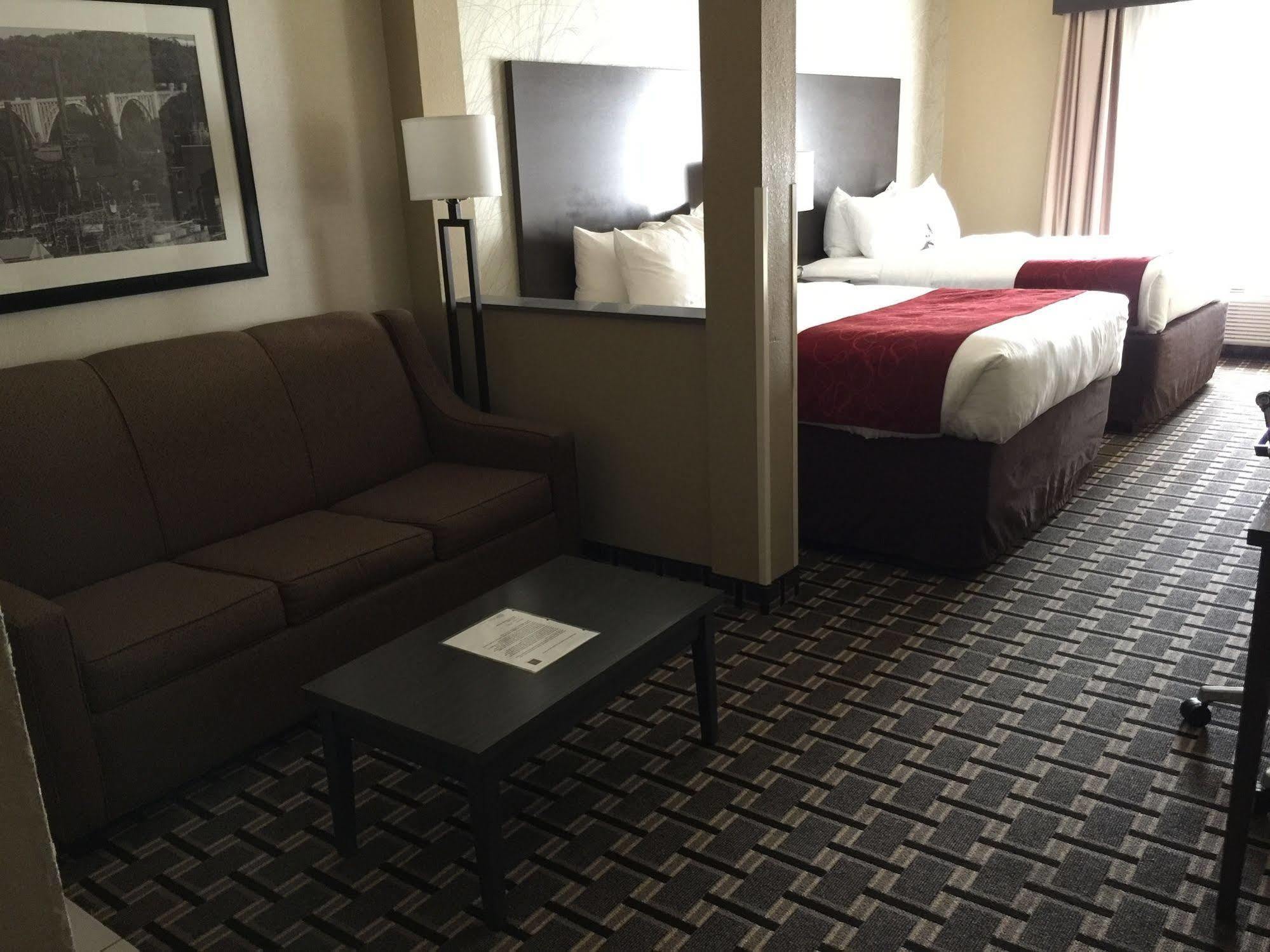 Comfort Suites Uniontown Exteriör bild