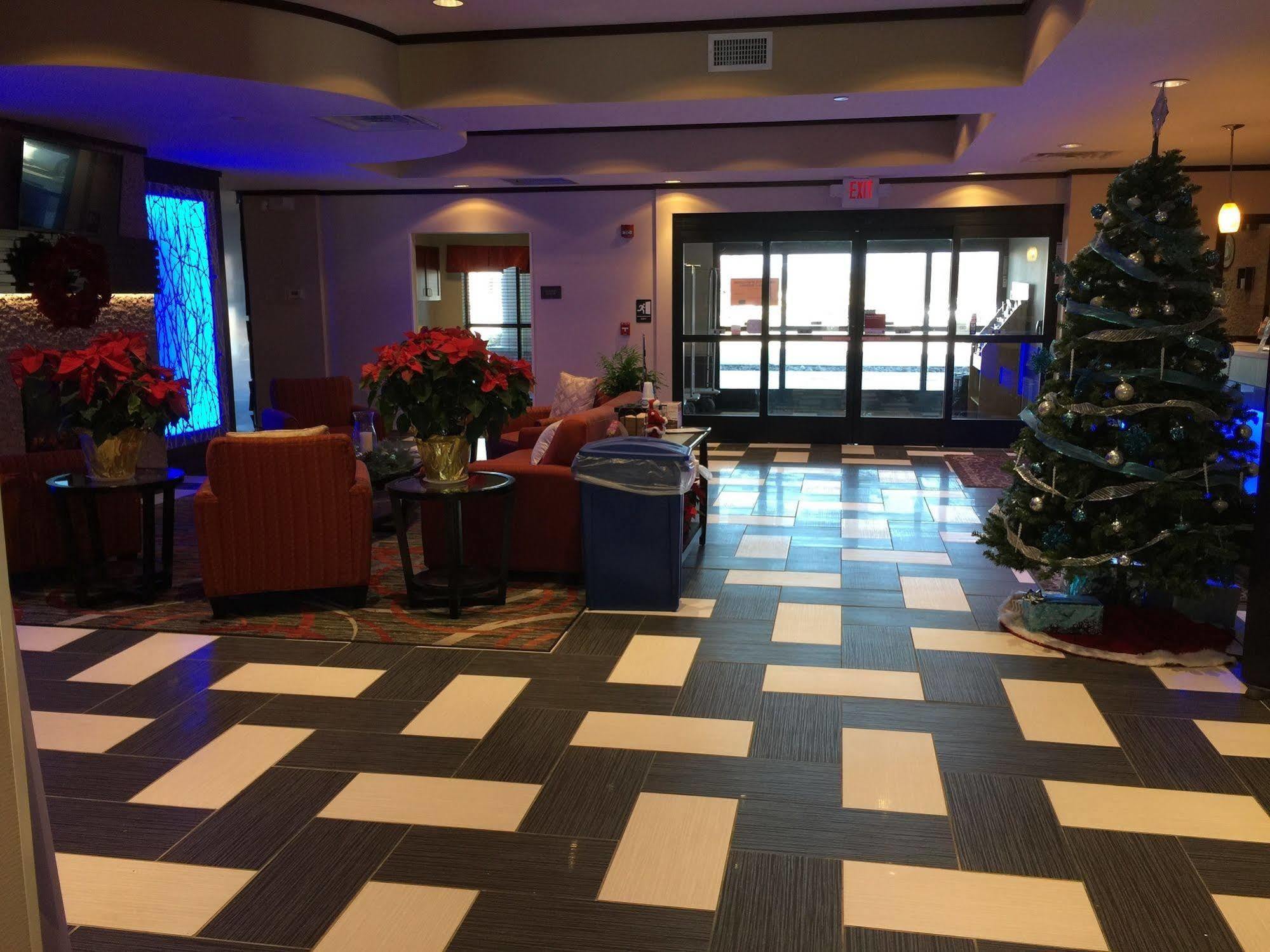 Comfort Suites Uniontown Exteriör bild
