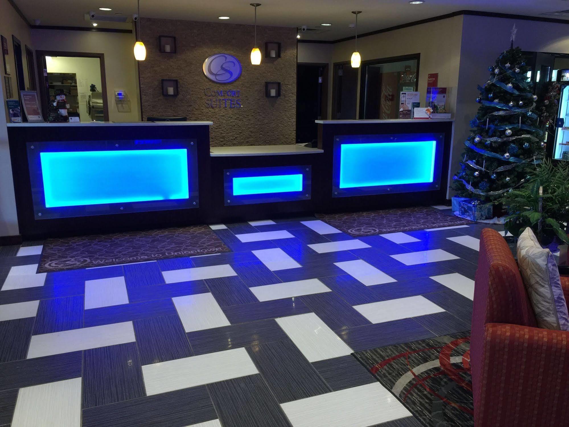 Comfort Suites Uniontown Exteriör bild